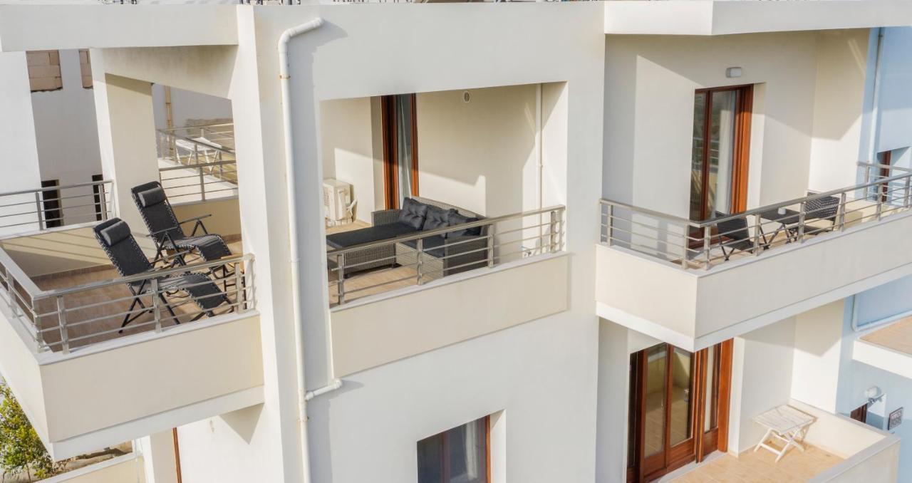 Ammos Apartment - Brand New, Stylish, By The Beach Kissamos Bagian luar foto